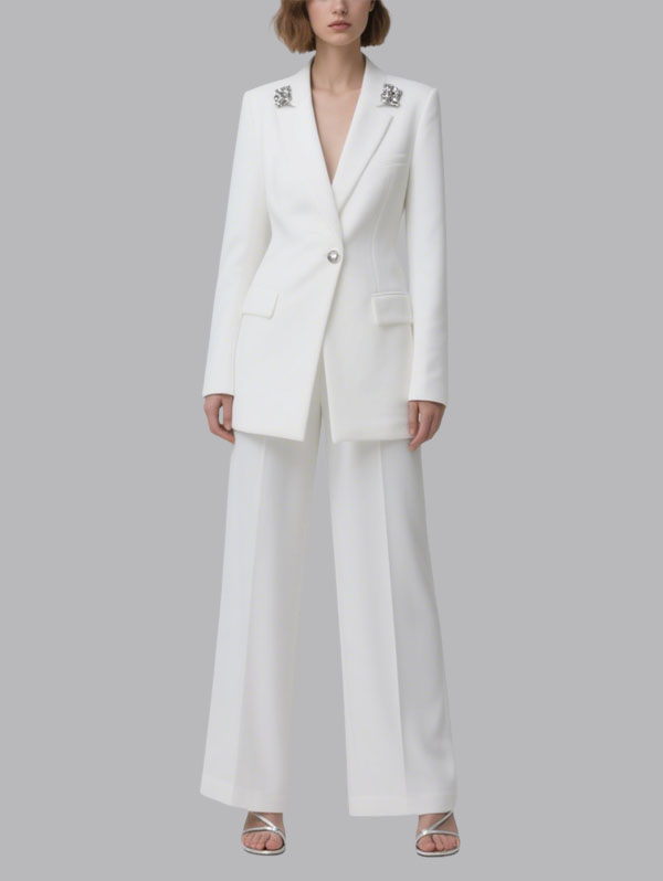 white-high-end-suit-and-trousers-set-for-women